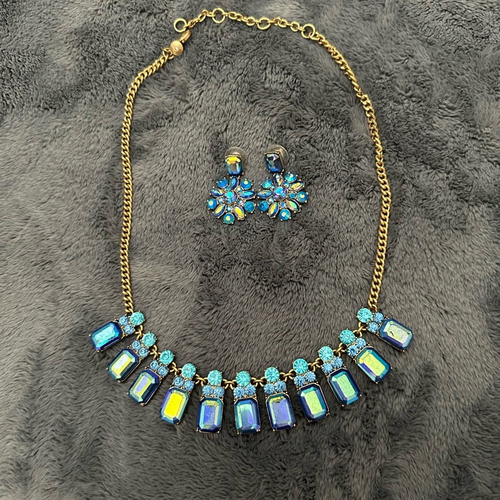 Elegant statement Blue crystal and Gold Necklace and Earring Set